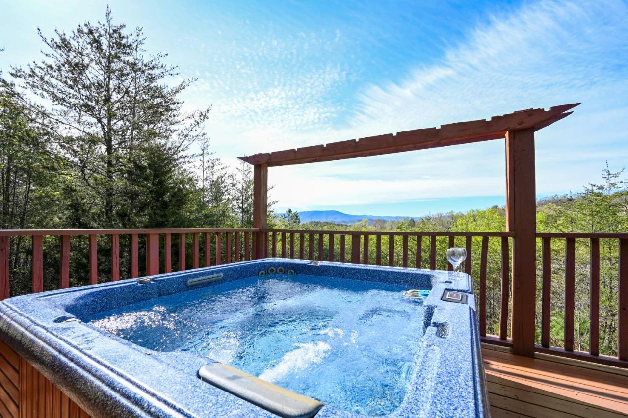 Private Mountain Cabin, Hot Tub Escape In The Smokies, With The View Sevierville Kültér fotó
