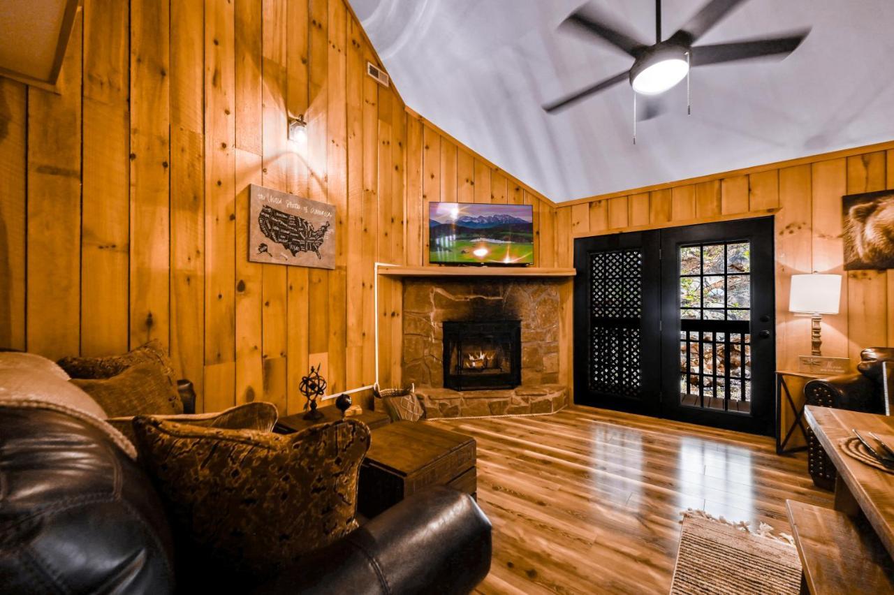 Private Mountain Cabin, Hot Tub Escape In The Smokies, With The View Sevierville Kültér fotó