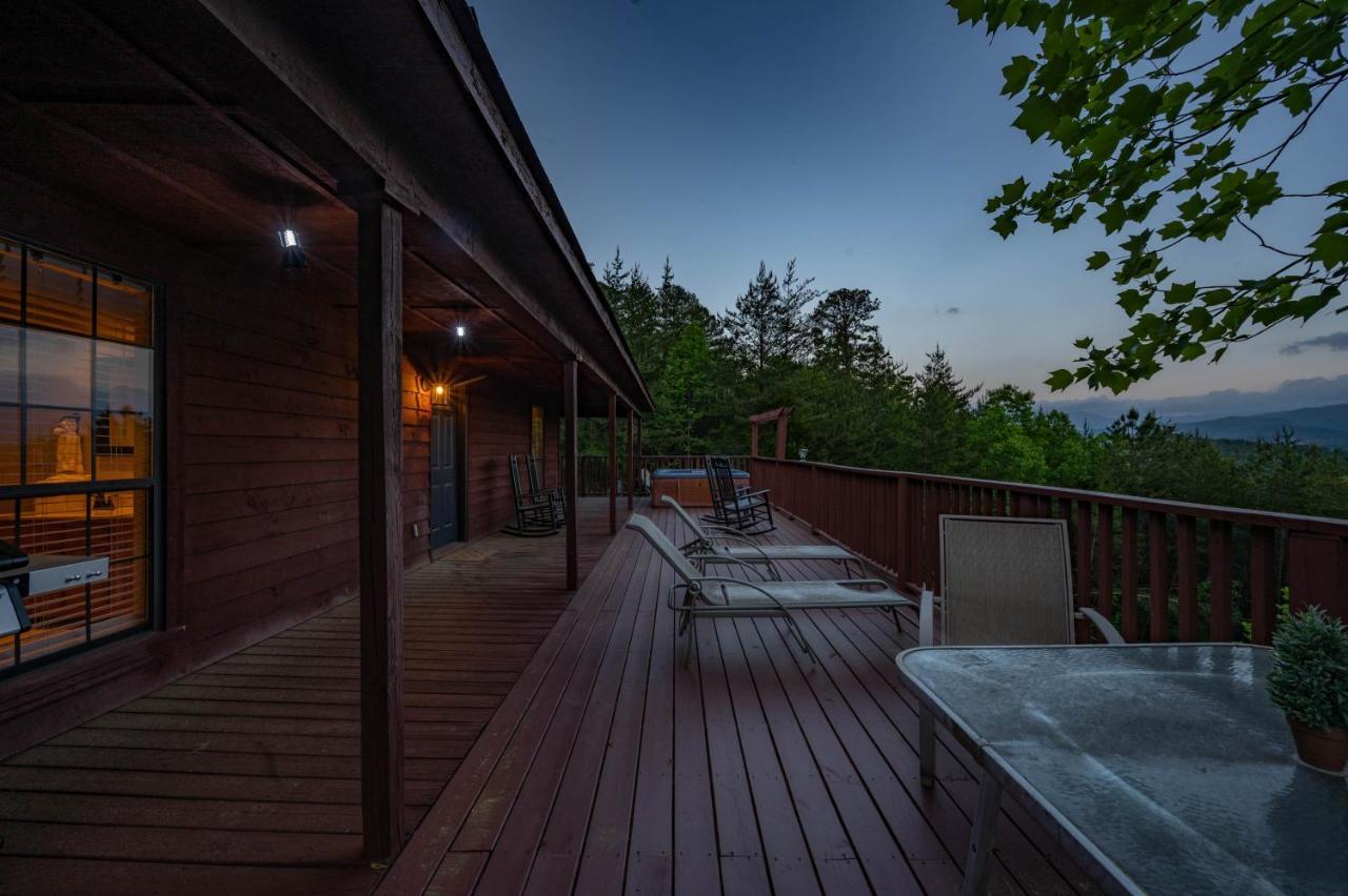 Private Mountain Cabin, Hot Tub Escape In The Smokies, With The View Sevierville Kültér fotó