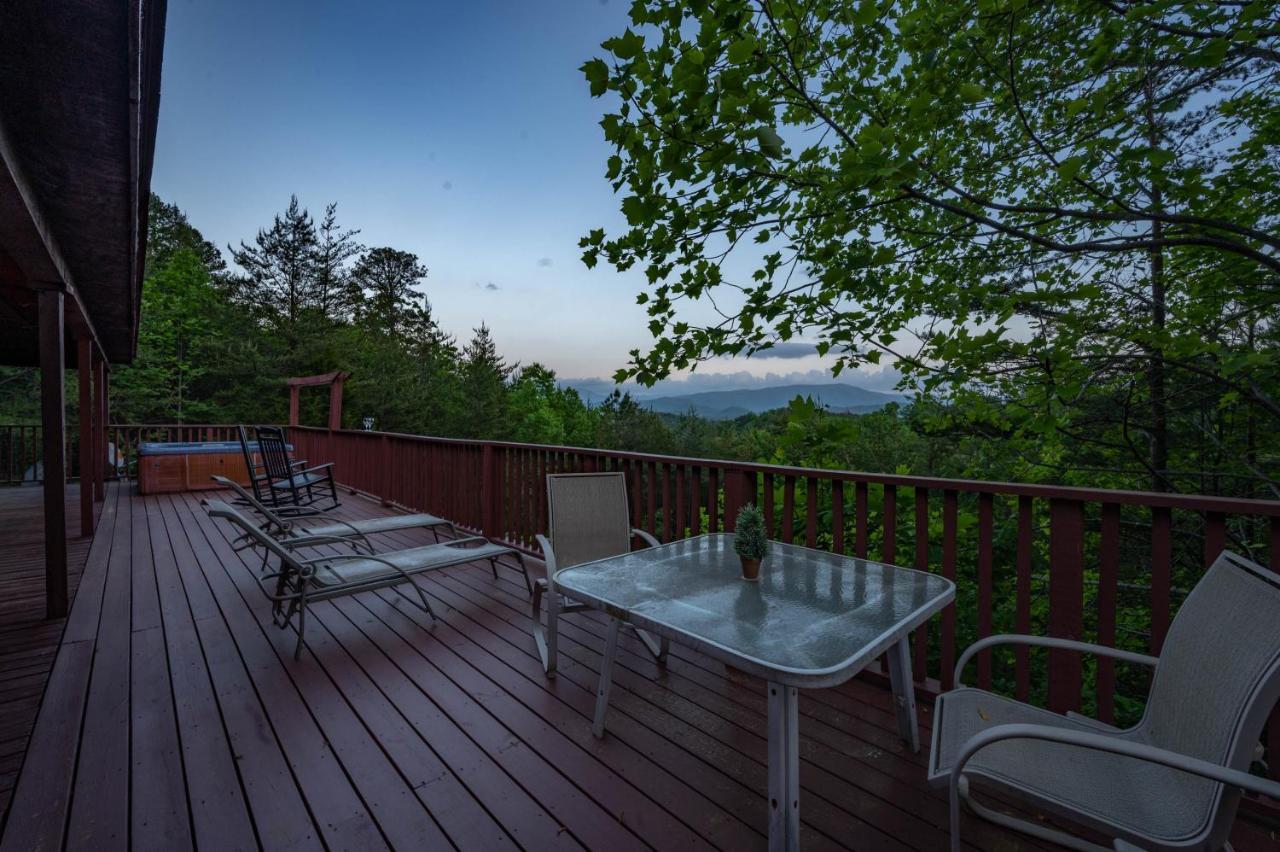 Private Mountain Cabin, Hot Tub Escape In The Smokies, With The View Sevierville Kültér fotó